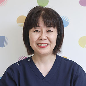 病棟師長　岡元　晴惠